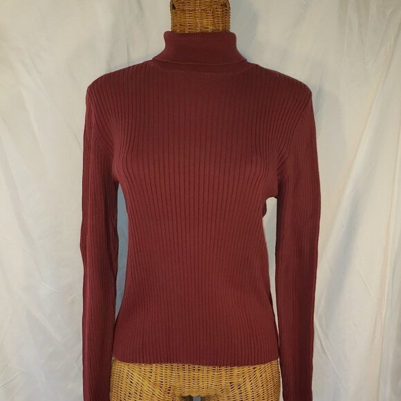 Ladies Ribbed Turtleneck Sweater in Burgundy - S - Picture 1 of 4